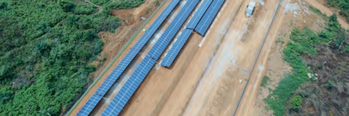 Ingeniería de detalle para la construcción del parque solar híbrido de Djoum I y II en Camerún